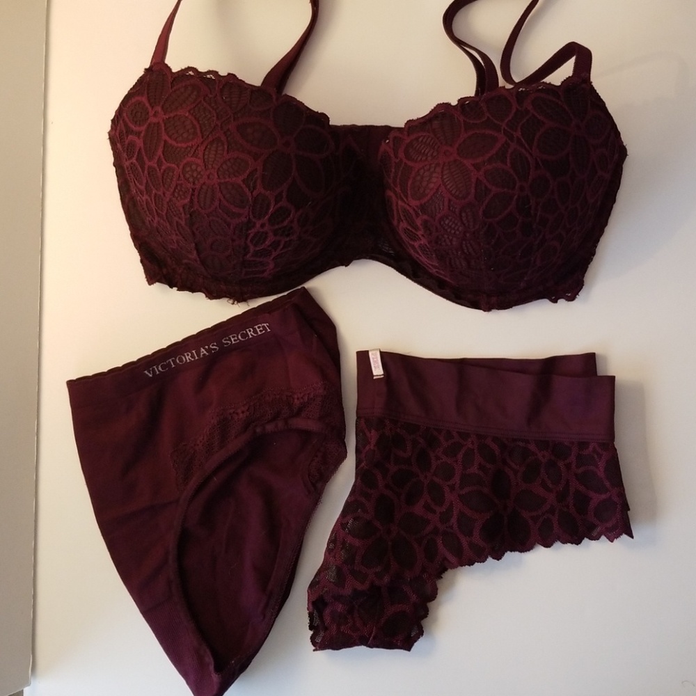 Victoria's Secret Pink bra and 2 pairs of panties